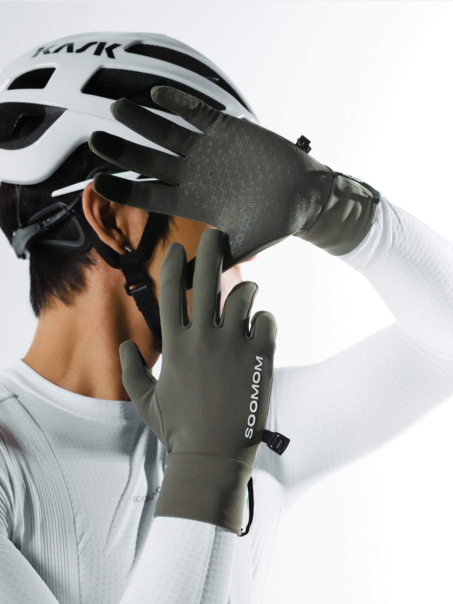 Base Reflective Thermal Gloves - Dark Truffle