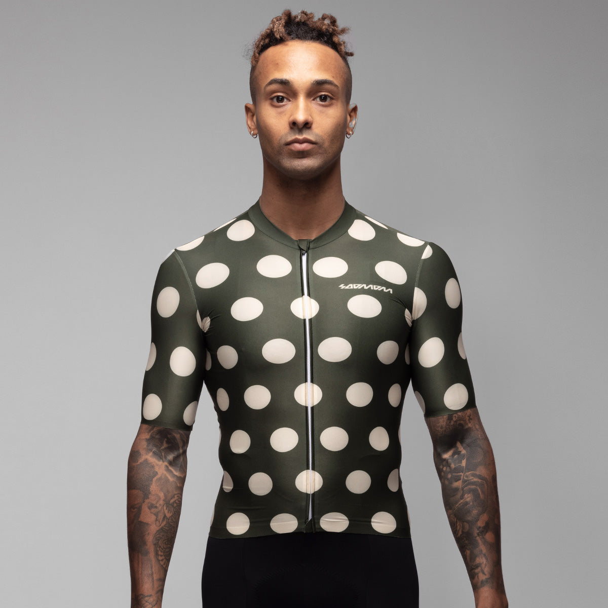 Polka dot bike sales jersey