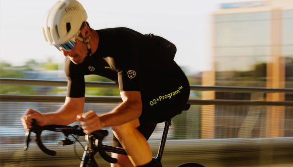 02-Cycling-mens-jersey-web-banner.jpg__PID:d5841715-5429-408f-a2c7-6a6011d4d57f