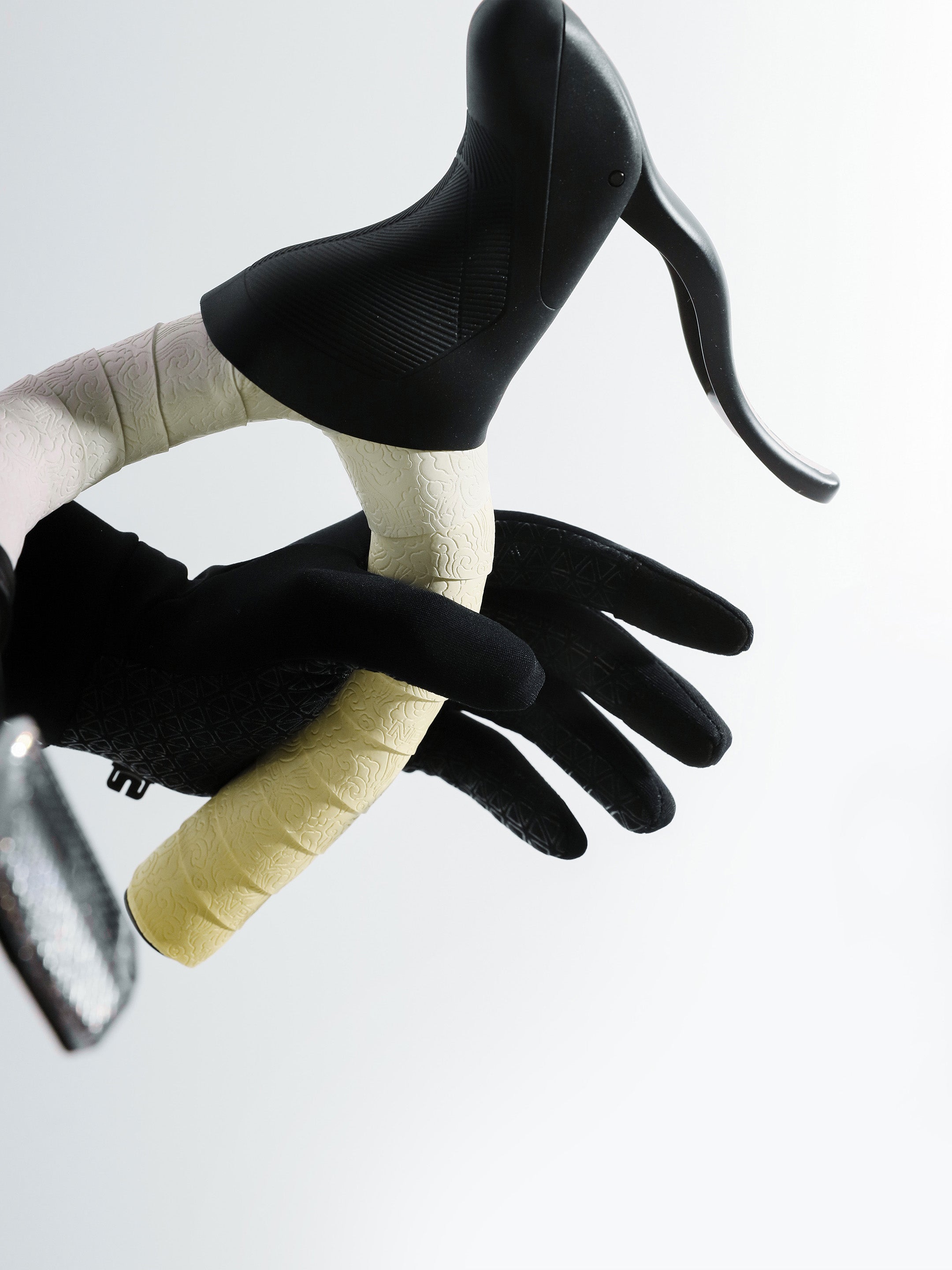 Base Reflective Thermal Gloves - Black