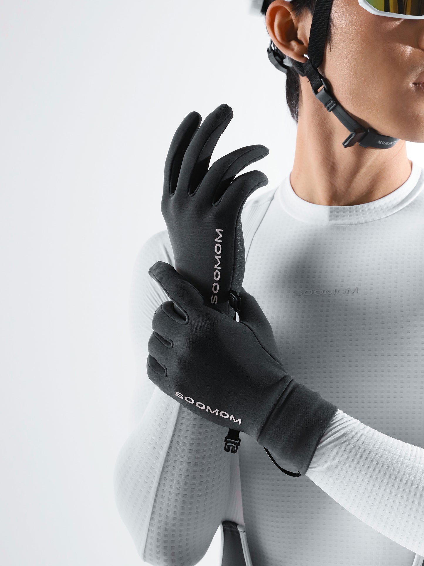 Base Reflective Thermal Gloves - Grey