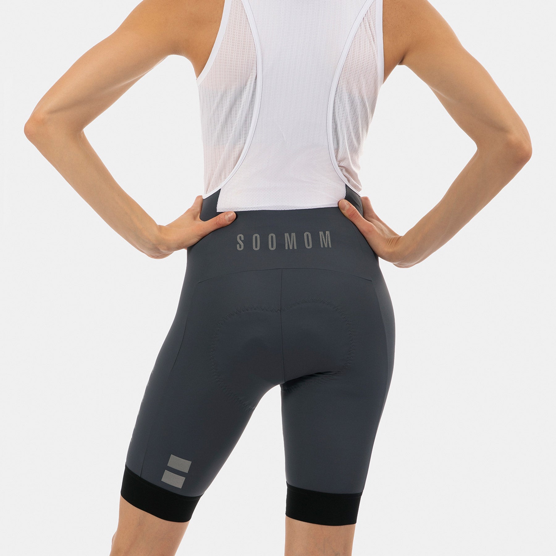 Women‘s Base Classic Bib Shorts -  Dark Grey